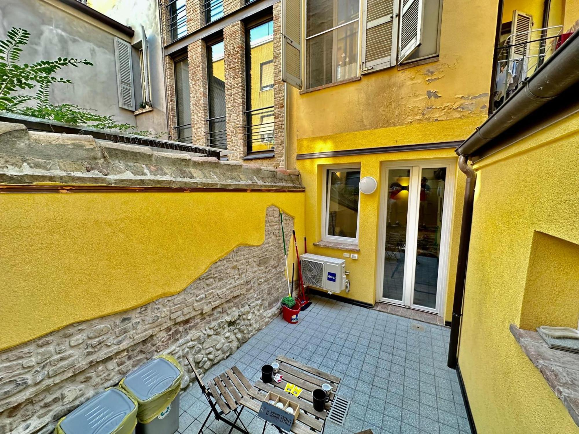 " In Centro Da Marghe" By Revenue House Apartment Parma Bagian luar foto